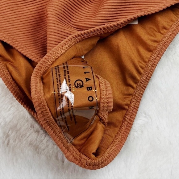 NWT Billabong Tanlines Rise Ribbed High-Waisted Bikini Bottoms in Toffee - Picture 5 of 7